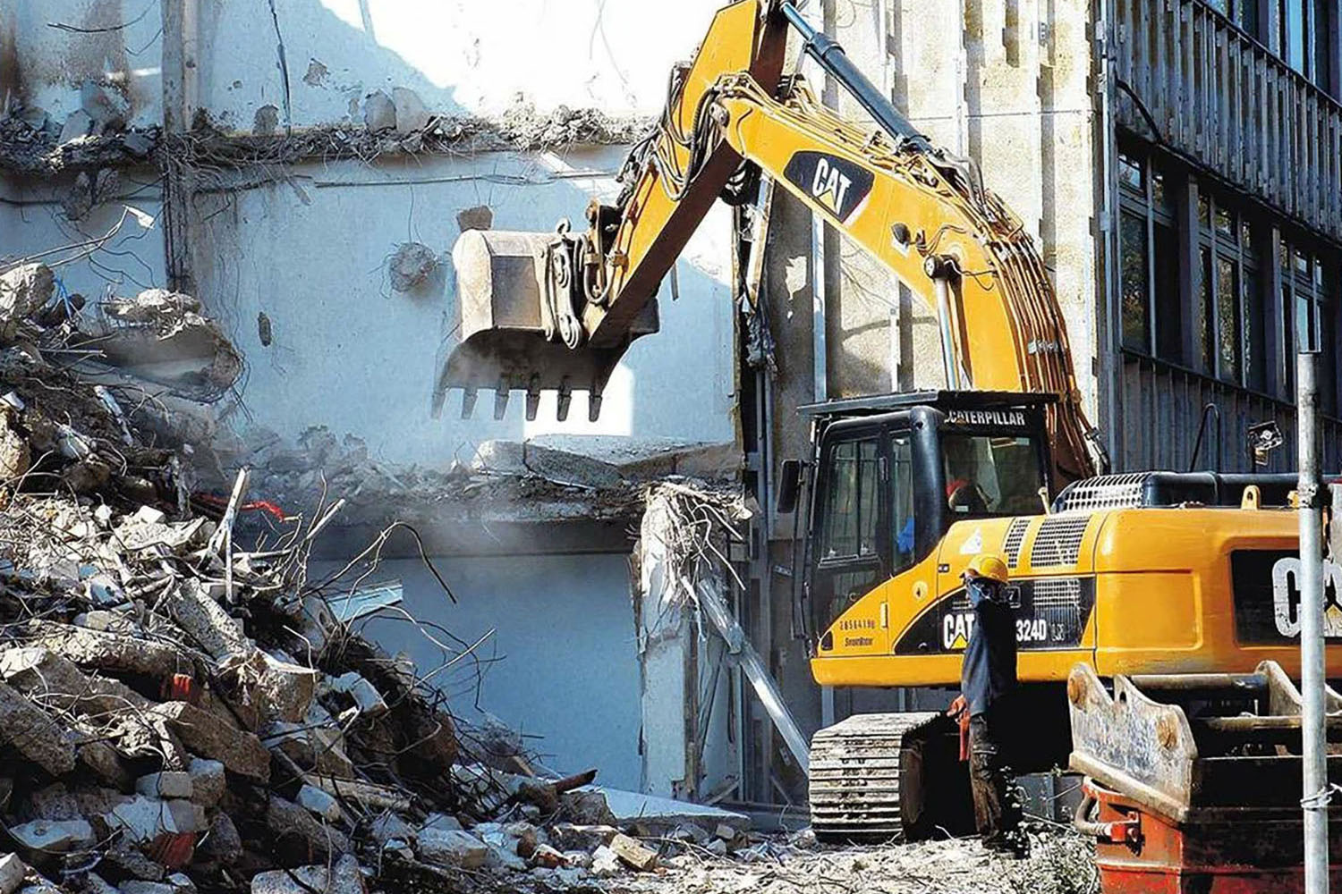 Демонтаж капитального дома с утилизацией